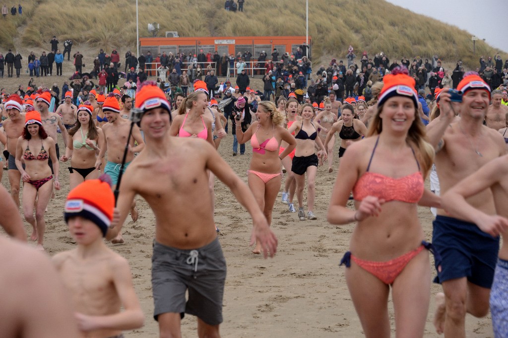 ../Images/Nieuwjaarsduik Nederzandt 2017 044.jpg